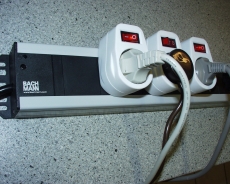 Steckdosenleiste 9-fach f�r Schaltuhren, Aquarium Unterschrank